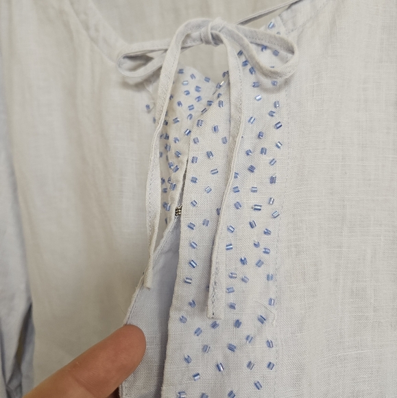 Eileen Fisher 100% Irish Linen Beaded Blouse Size M Light Periwinkle Blue - Picture 4 of 8